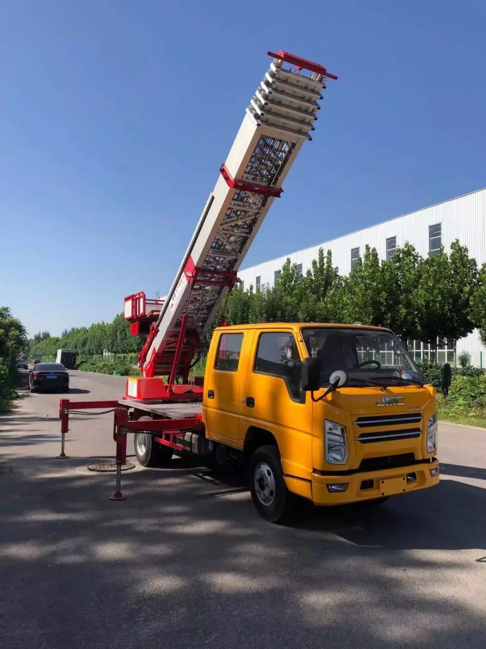 江永附近的云梯车出租服务：轻松解决高空作业需求